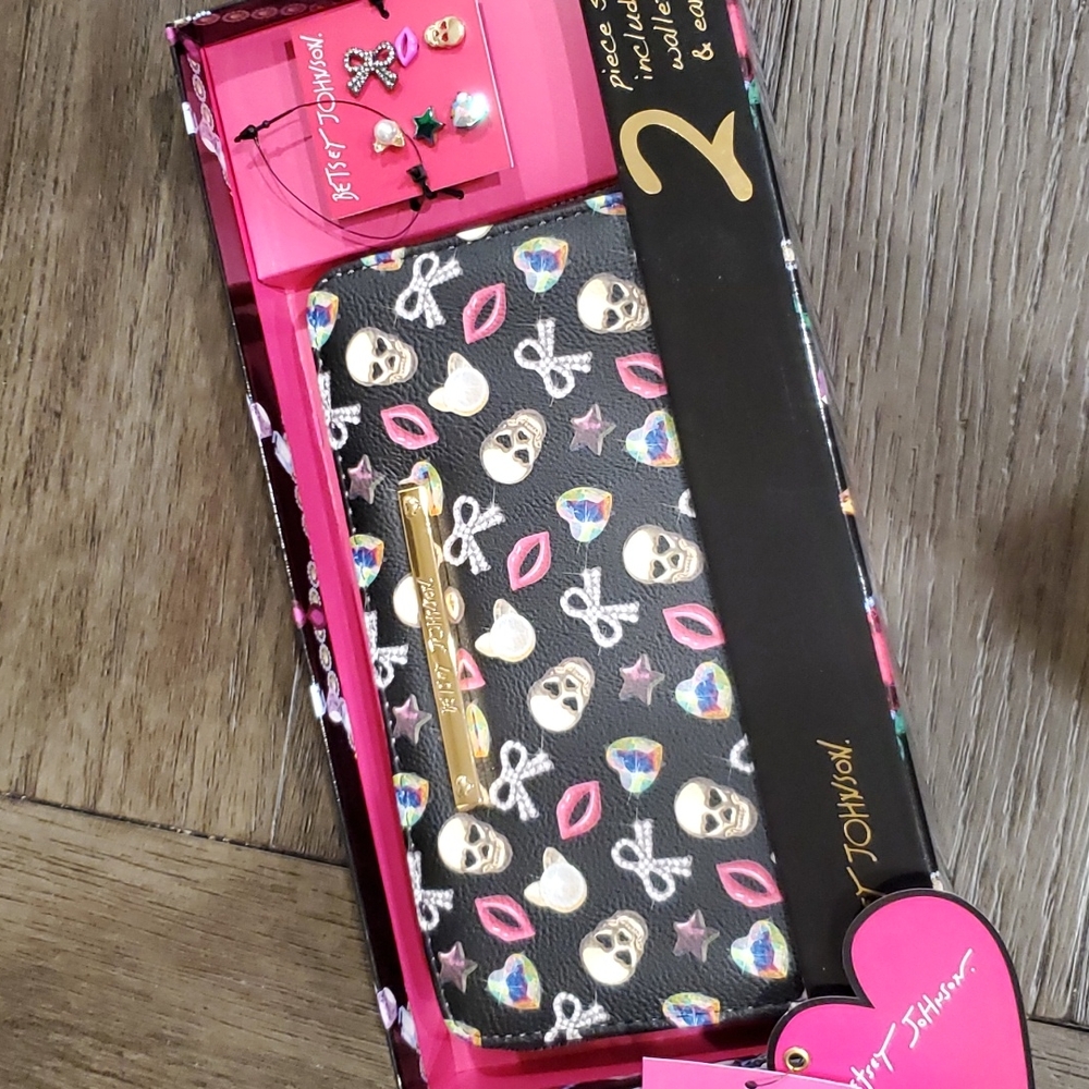 Betsey Johnson Wallet + Earrings Gift Set